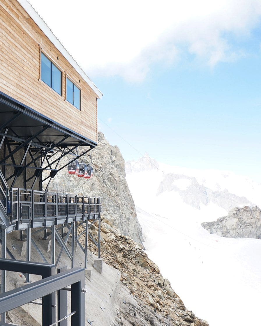 La station de la Pointe Helbronner du Skyway Monte Bianco, à 3 466 mètres